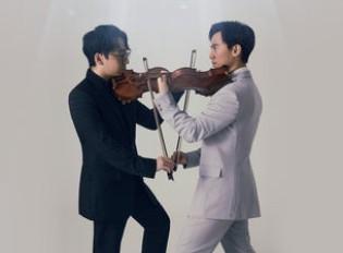 TwoSet Violin: The Sacrilegious Games - Melbourne