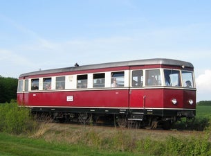 Triebwagenfahrt mit der Museums-Eisenbahn (Hin- und Rückfahrt)
