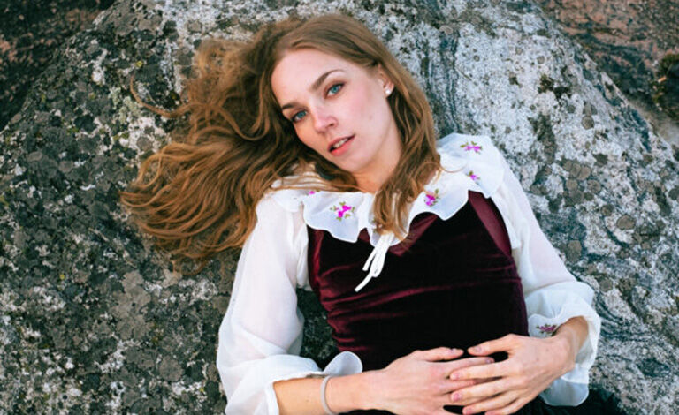 Rebekka Holi (duo)