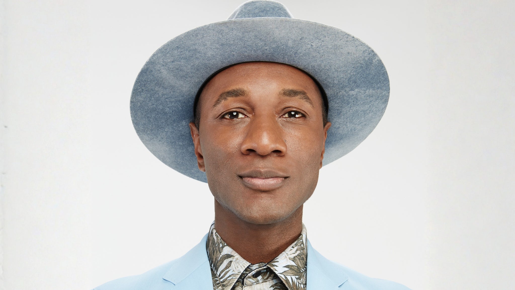 Night at The Parkland - Aloe Blacc