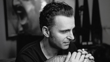 Dweezil Zappa DZ20: Like Father, Like Son