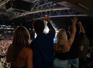 Foo Fighters I Strawberry Arena Premium Experience - Plats i loge