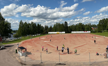 Pesäpallon ykköspesiksen Itä-Länsi