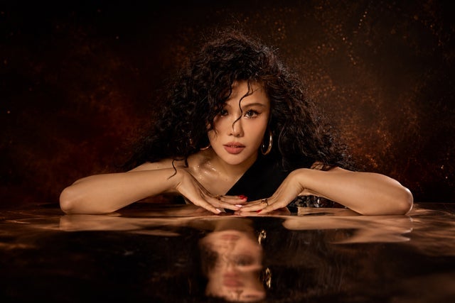 TIA RAY ONCE UPON A MOON WORLD TOUR