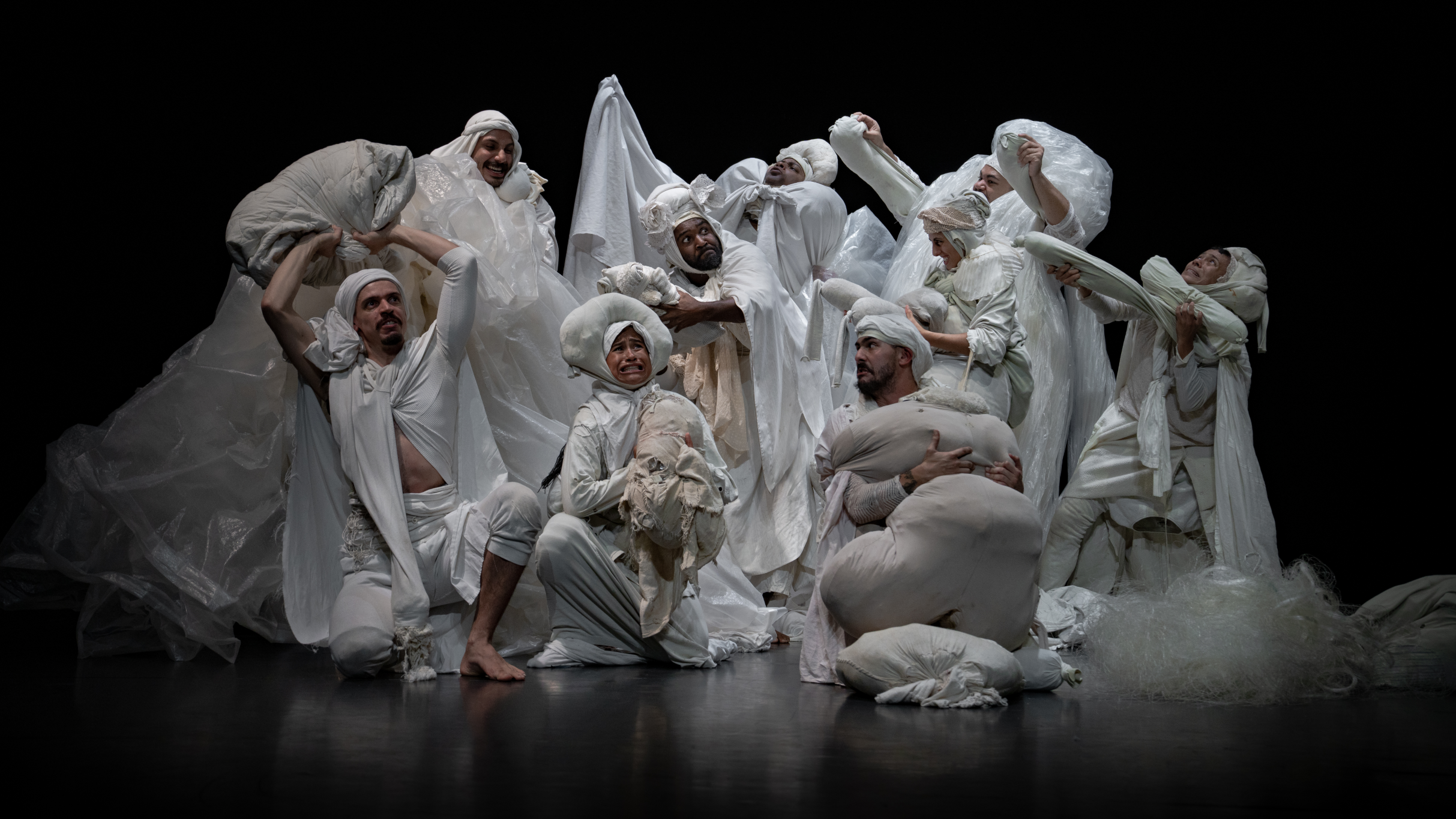 Lia Rodrigues - Borda