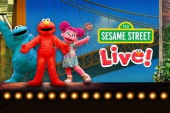 Sesame Street Live: Elmo's Got the Moves