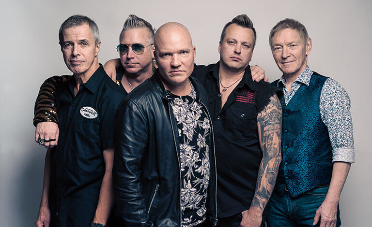 Black Devils feat. Ile Kallio & Janne Louhivuori