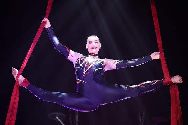 Trierer Weihnachtscircus - EISZEIT - CIRCUS ON ICE