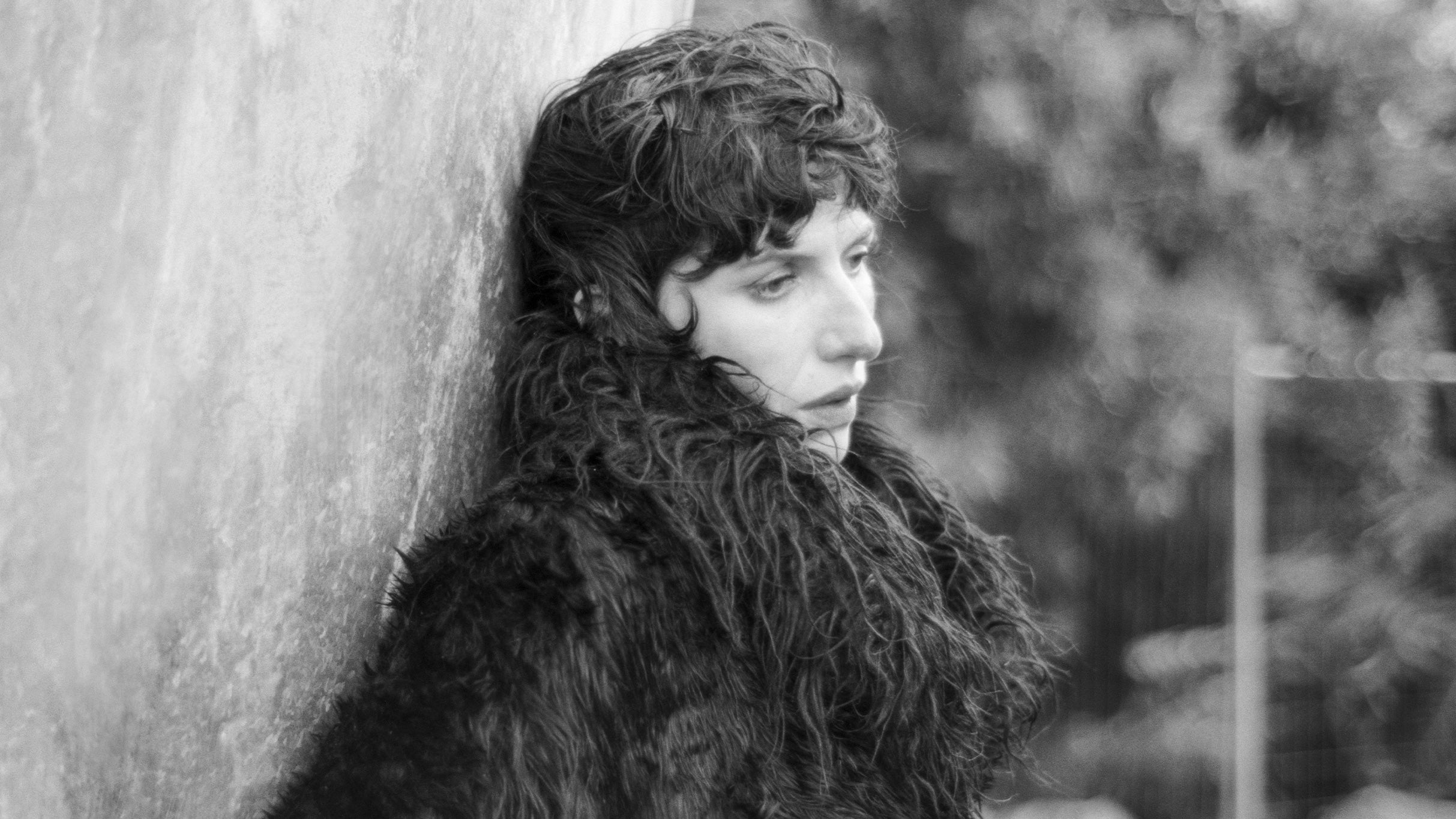 Aldous Harding - Train on the Island