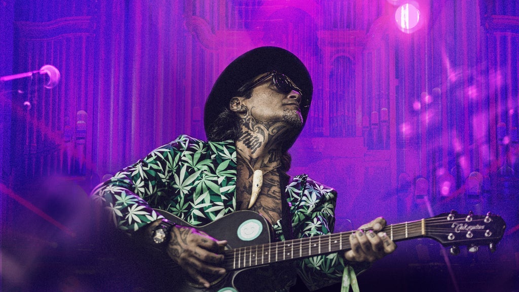 Tiki Taane with Auckland Phil