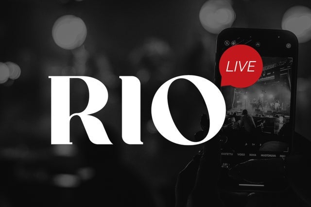 Vapaa pudotus -improvisoitu näytelmä