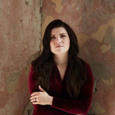 Suvi Teräsniska image