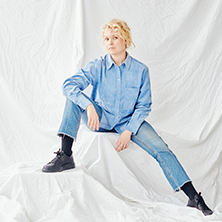 LAURA MOISIO: VIERAS MAA