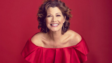 Amy Grant image